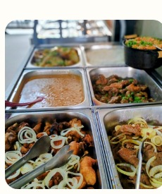 Pratos quentes do buffet